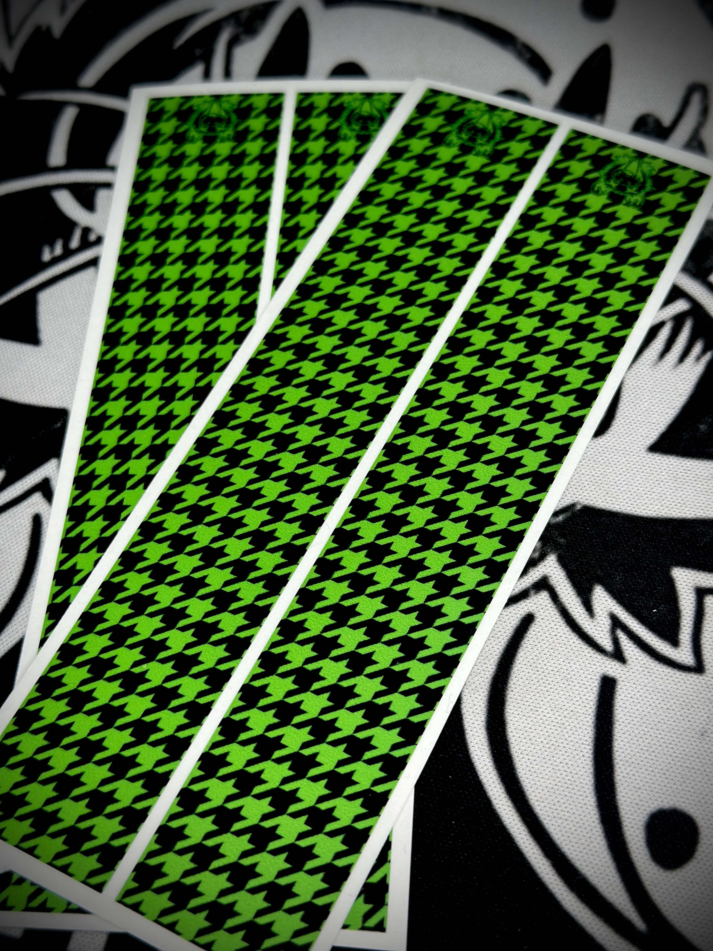 Houndstooth Arrow Wraps