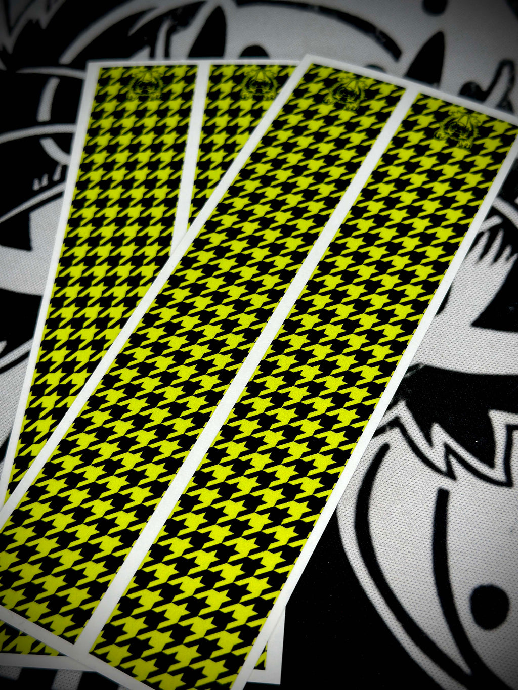 Houndstooth Arrow Wraps