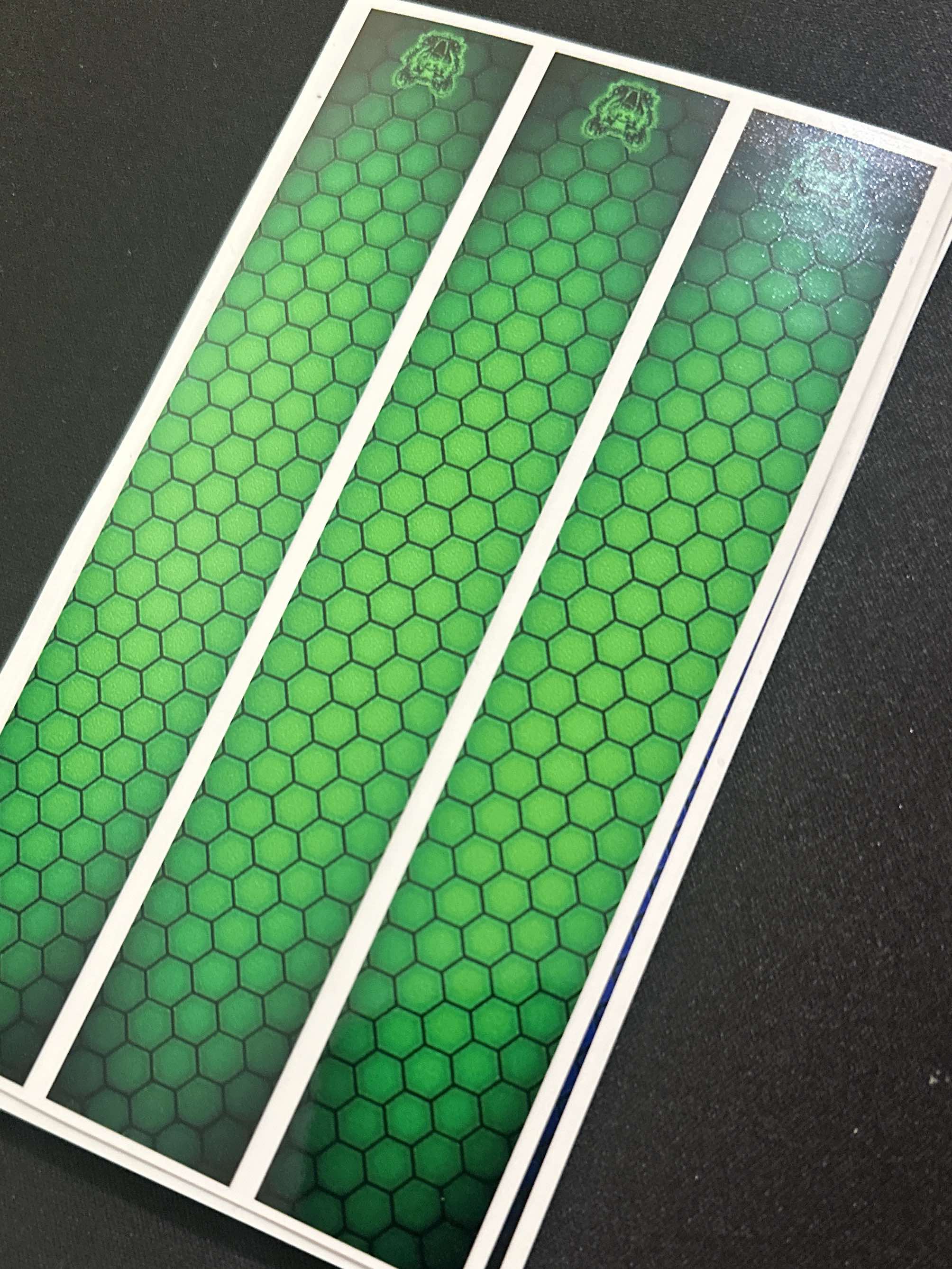 Black Drop Shadow Honeycomb Arrow Wraps