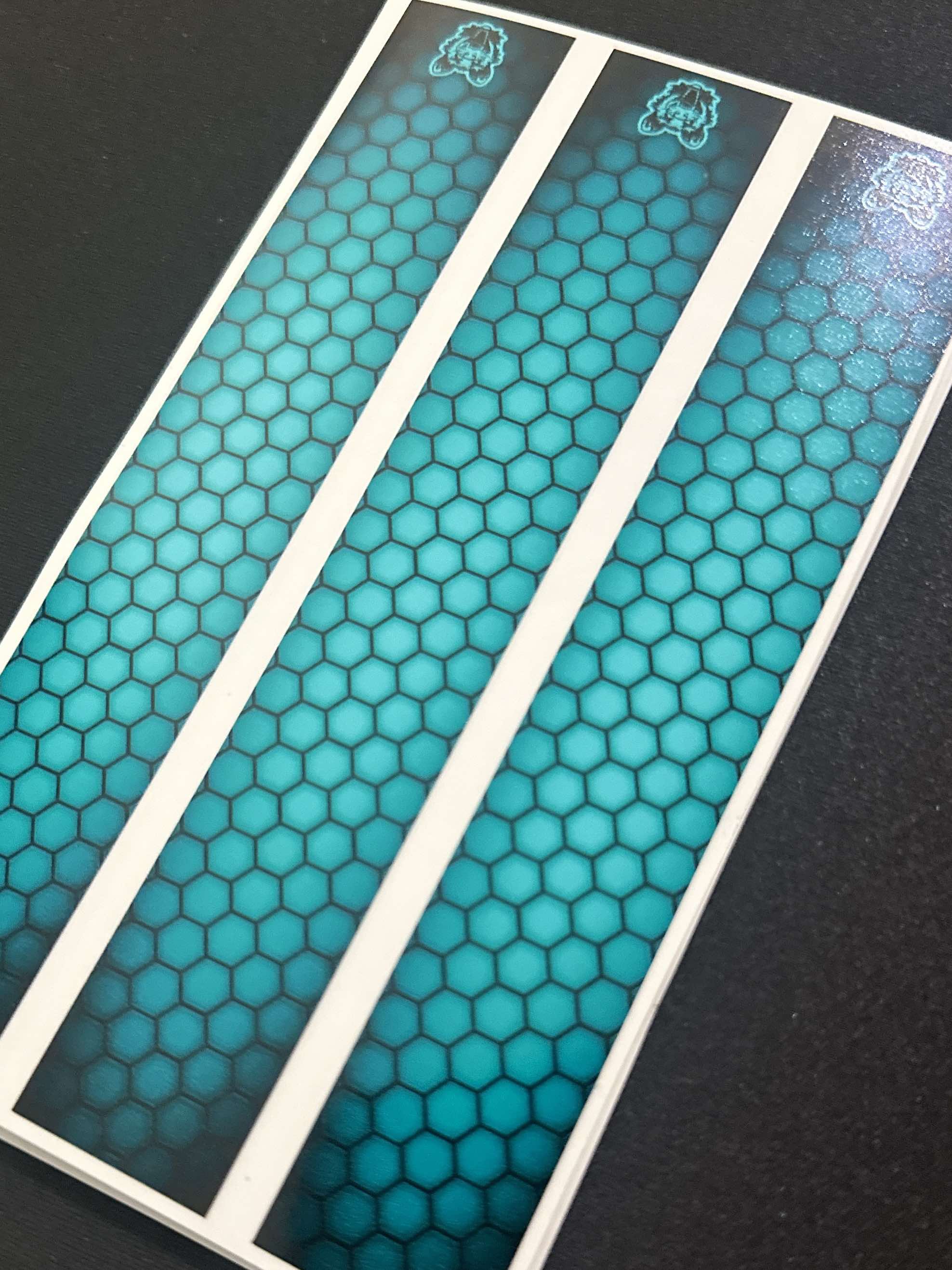 Black Drop Shadow Honeycomb Arrow Wraps